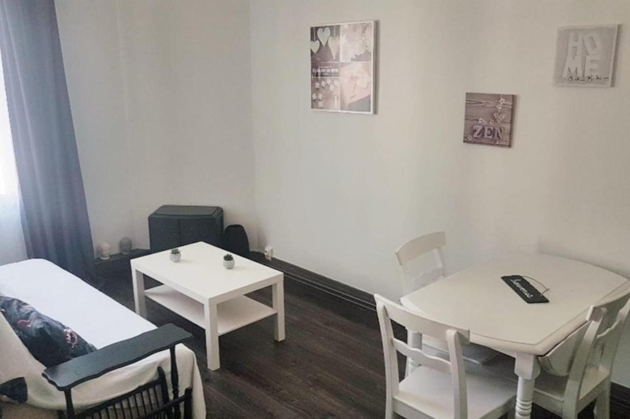 Apartament Charmant Type 2 Proche Gare Tours Zewnętrze zdjęcie